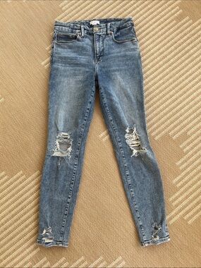 Good American Distressed High-Rise Skinny Jeans 8 (29)